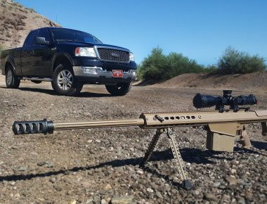 Βίντεο: Μπορεί μια βολή .50 cal να σταματήσει μια μηχανή αυτοκινήτου;